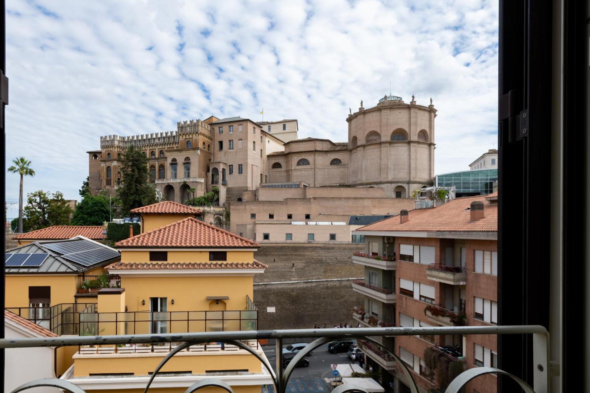 Sistine Chapel View Rooms Check-In From 3 Pm To 10 Pm Екстериор снимка